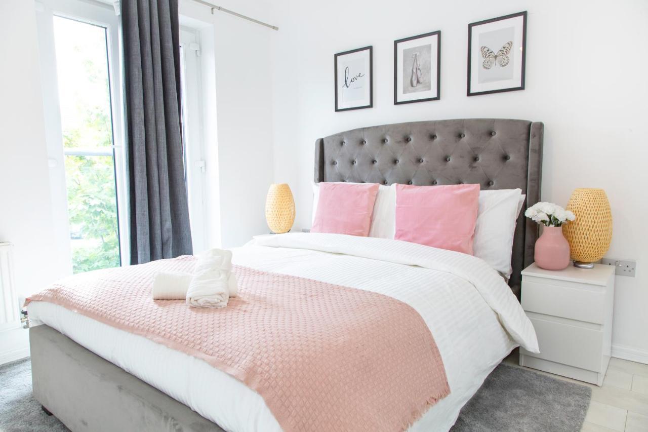Cozy Townhouse In The Heart Of Greater Manchester Βίλα Εξωτερικό φωτογραφία